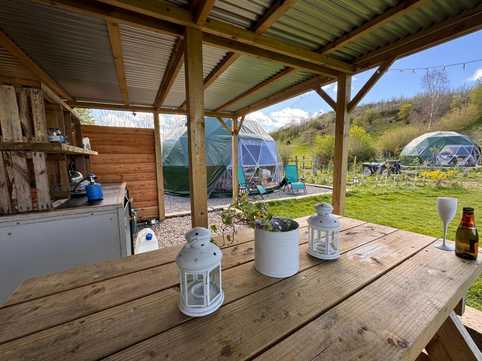 ホテル Geodesic Dome Glamping スランイドロイス エクステリア 写真